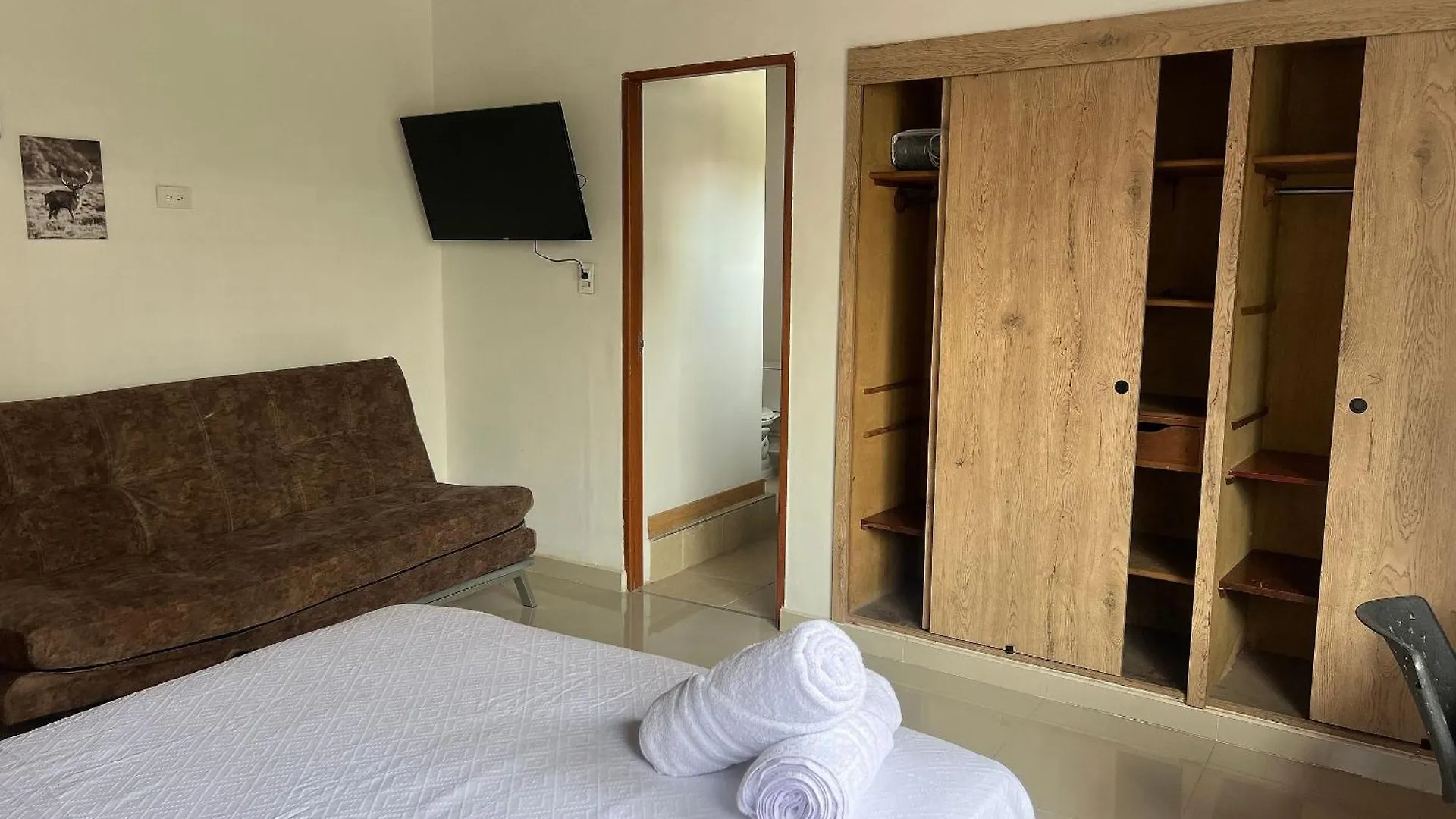 Espectacular Apartamento En Laureles - 2 Medellin Colombia