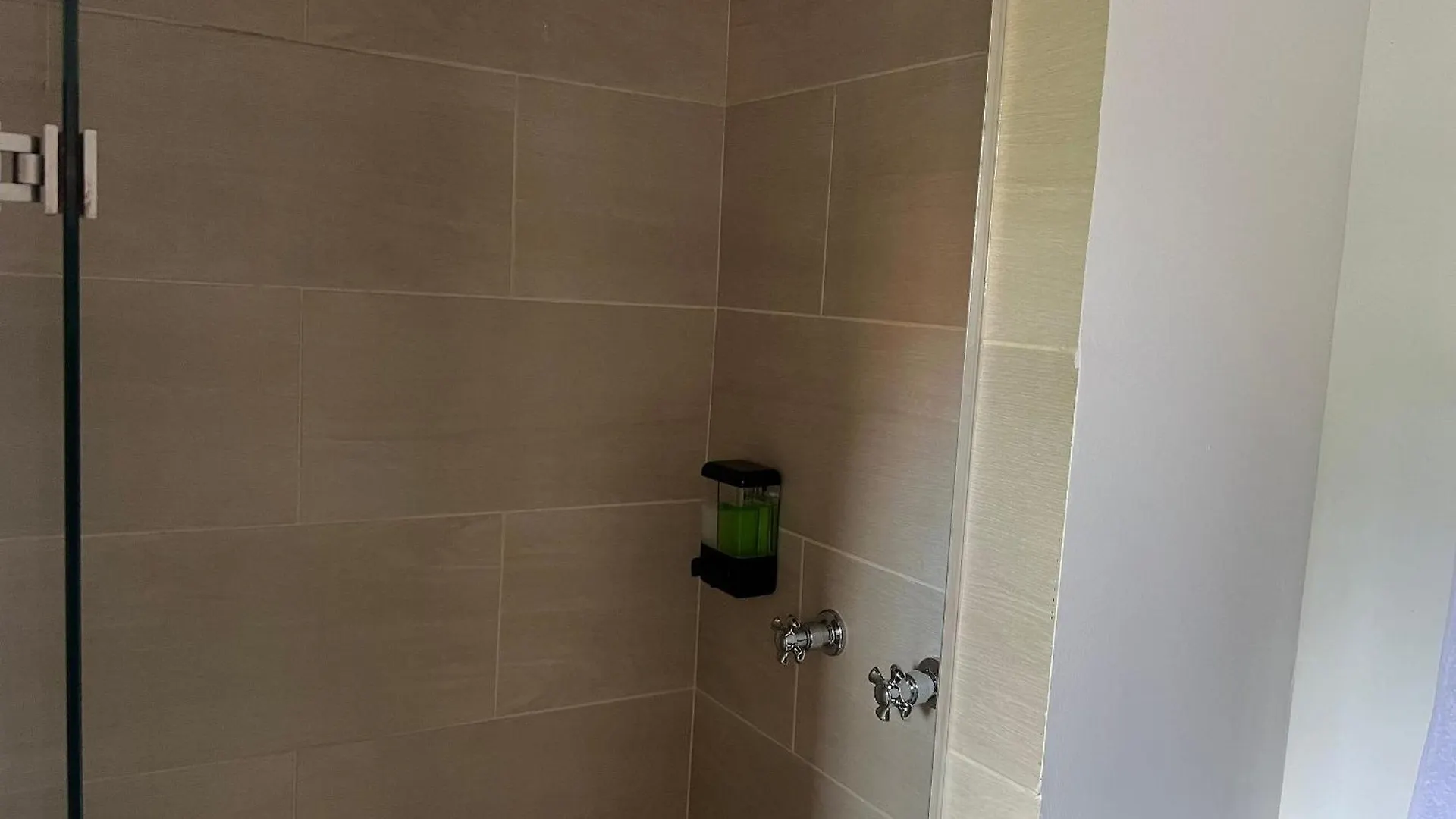 Espectacular Apartamento En Laureles - 2 Medellin 0*,